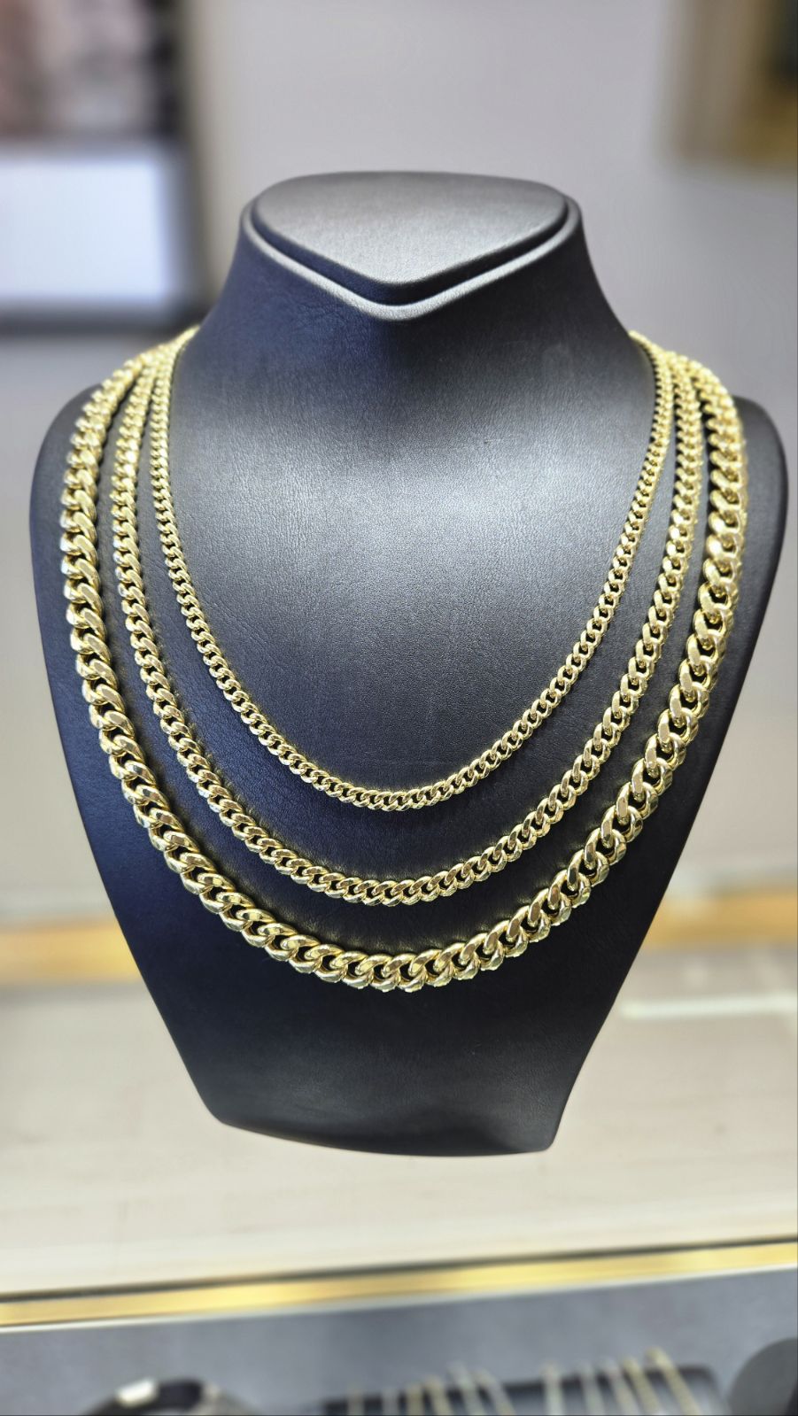 Miami Cuban Chain (Semi Solid)