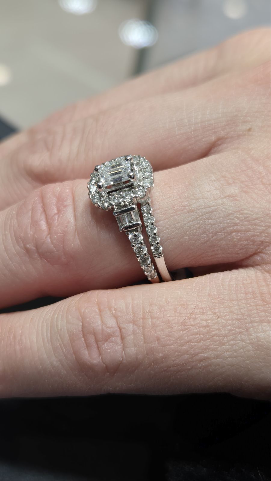 Emerald Halo Bridal Set