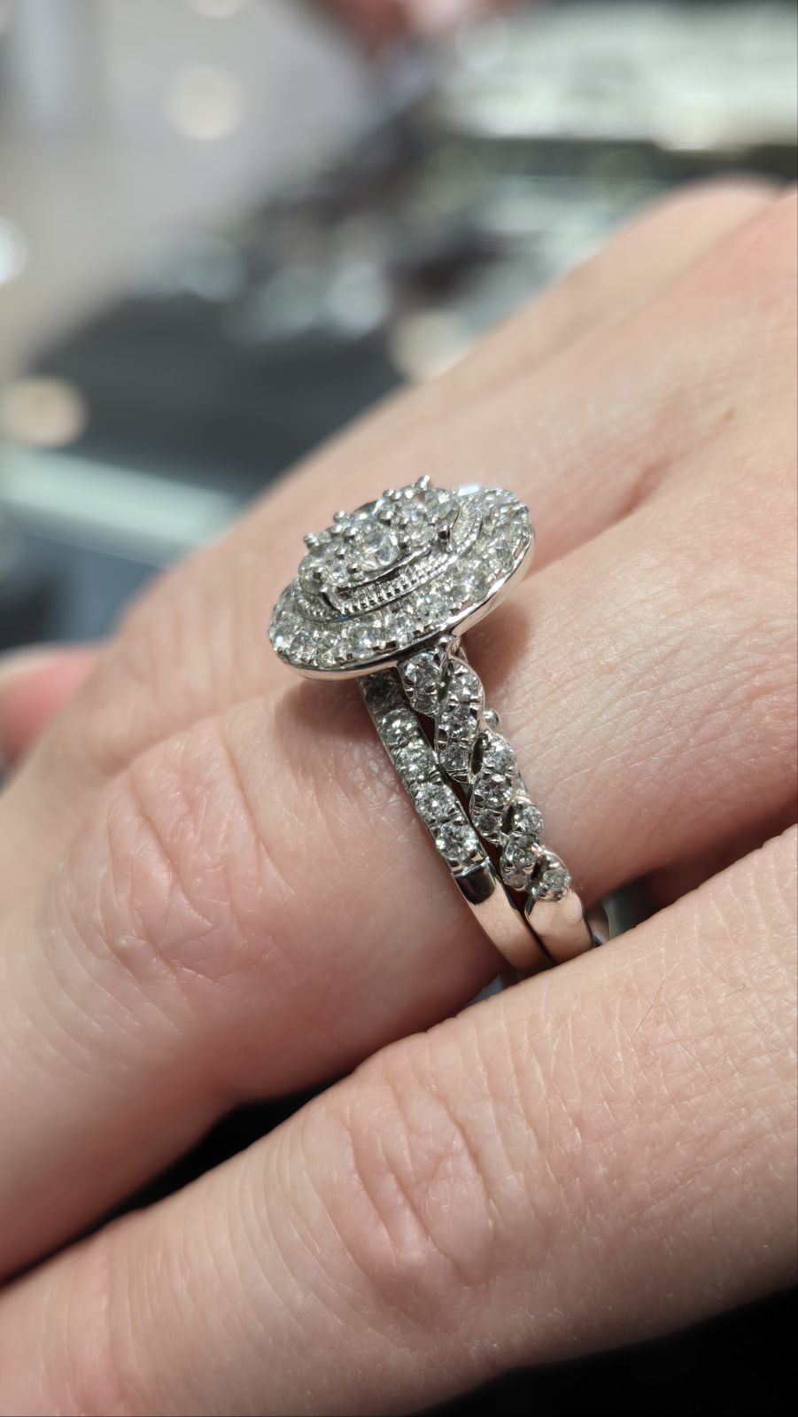 Round Cluster Oval Shape Halo Braid Design Bridal Set