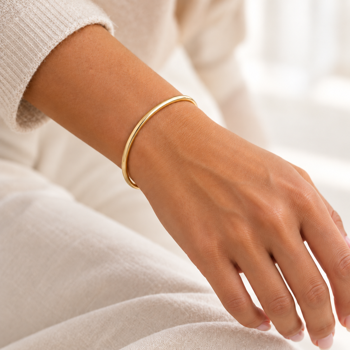 14k Plain Gold Bangle