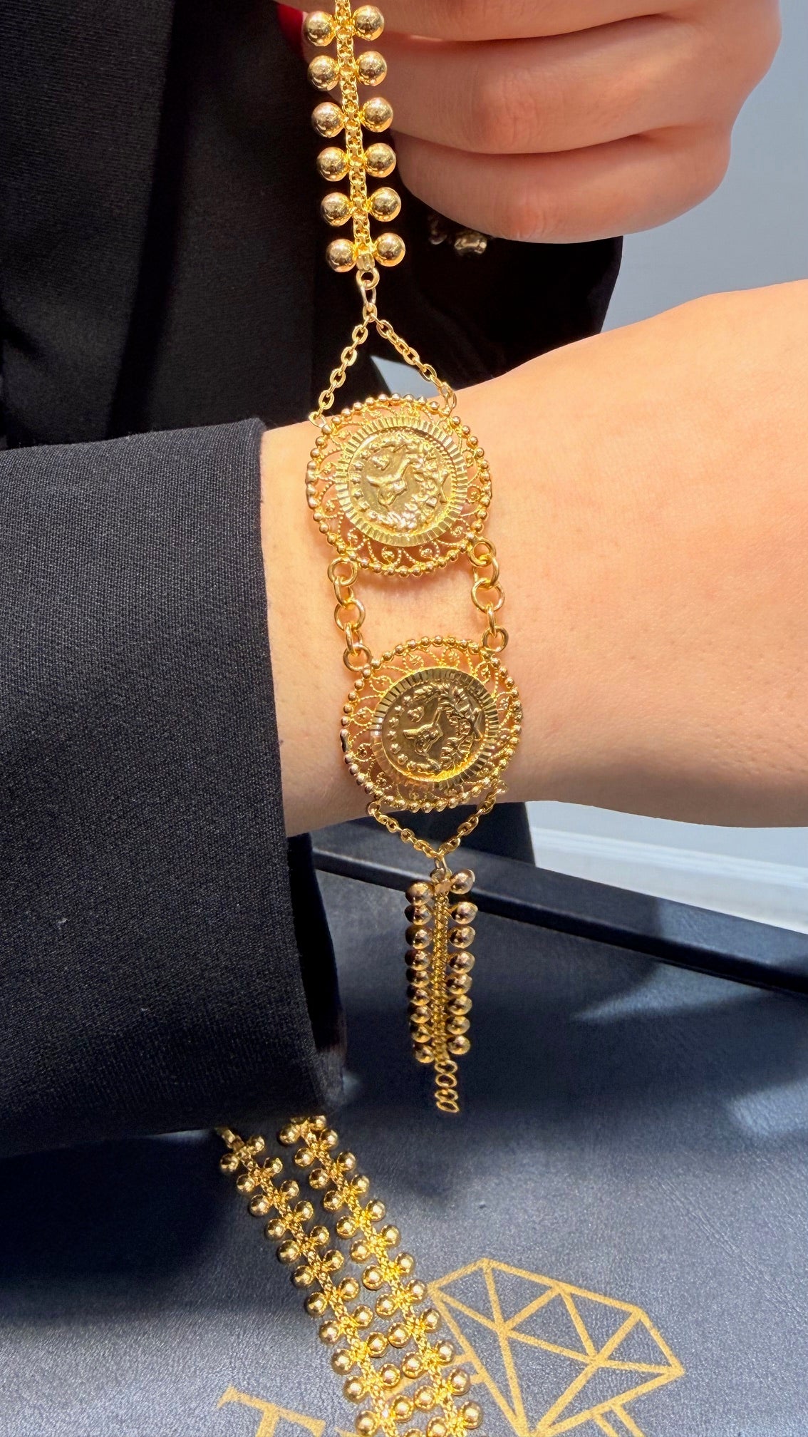 21k Gold Lira Necklace & Bracelet Set