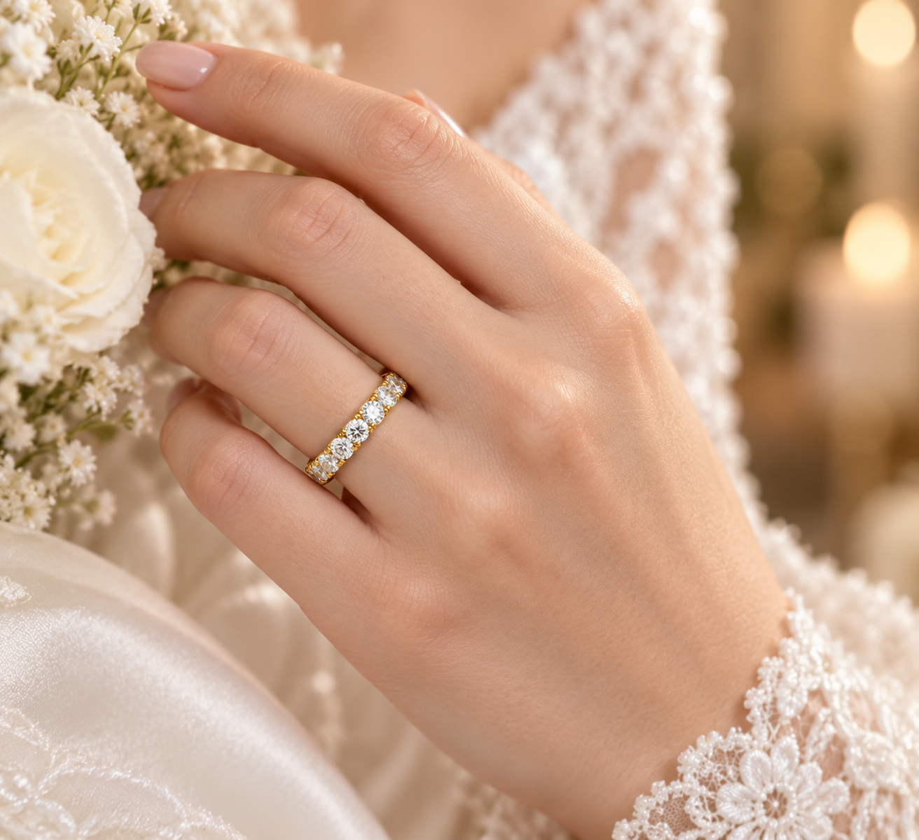 Class Split-Prong Round Diamond Band