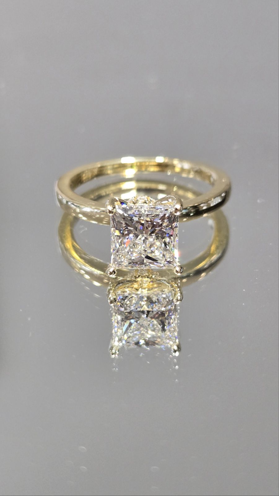 Princess Cut Diamond Solitaire Engagement Ring