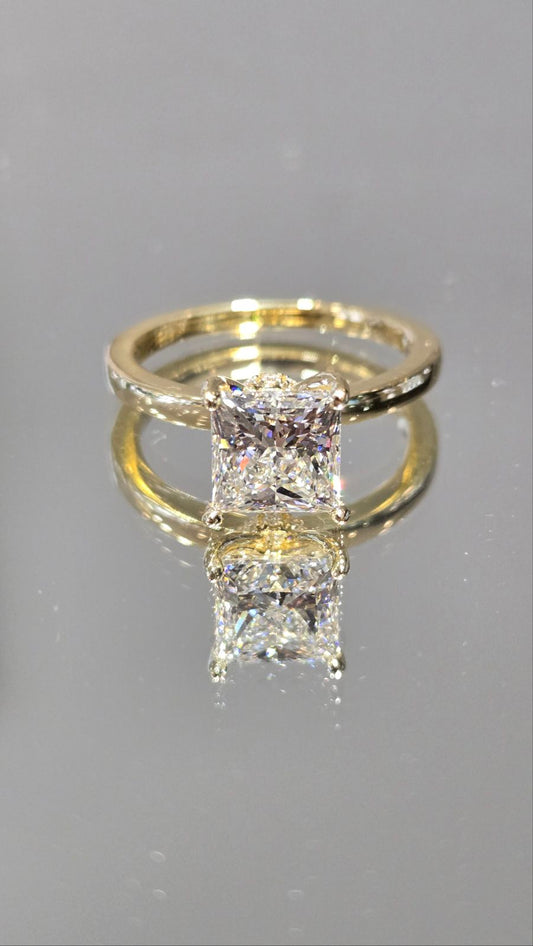 Princess Cut Diamond Solitaire Engagement Ring