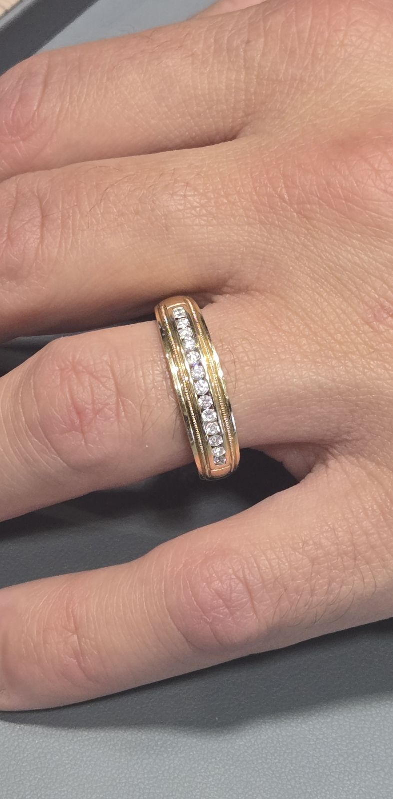 Men's Channel Dia 0.25ct Ridged Design