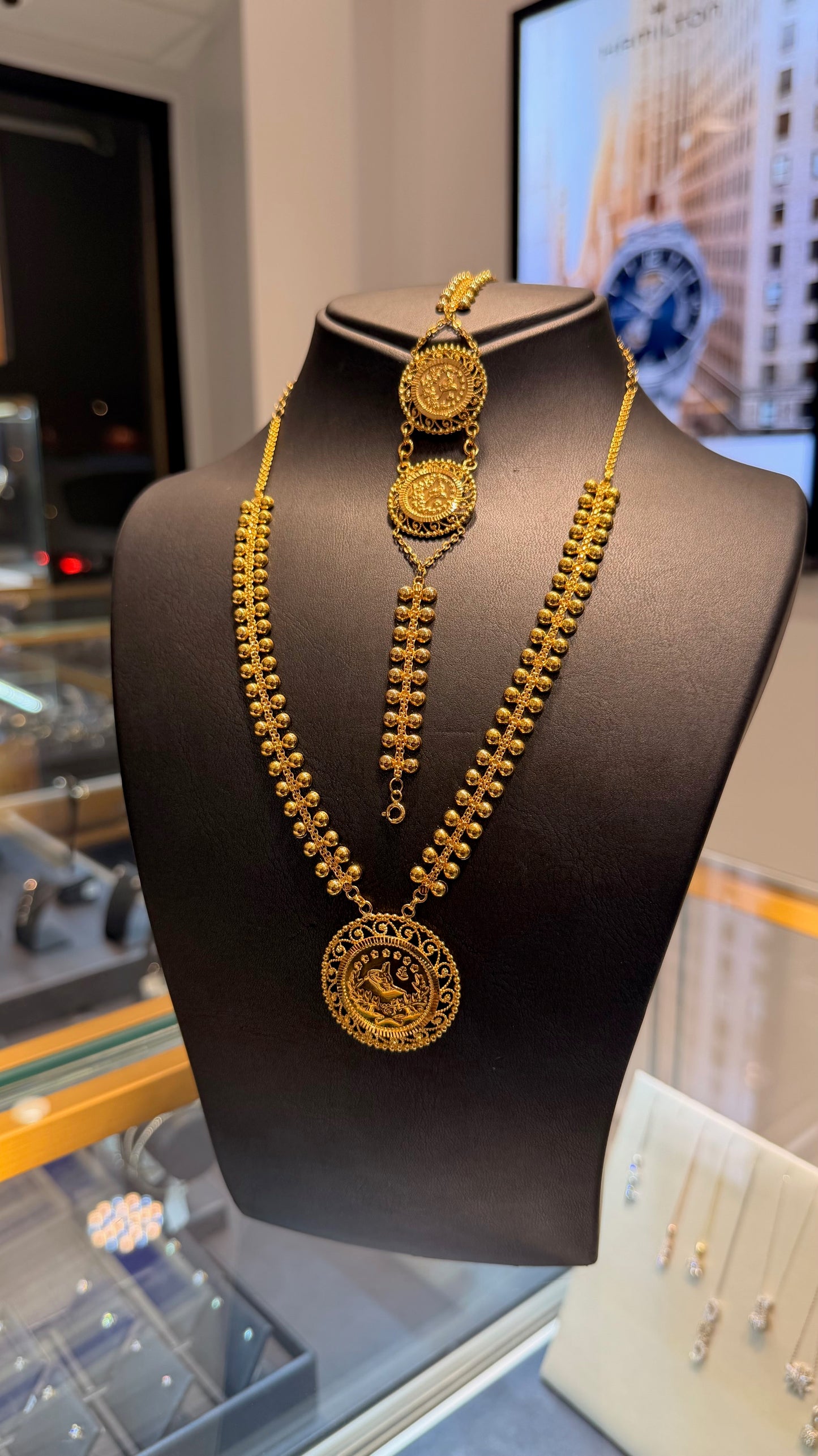 21k Gold Lira Necklace & Bracelet Set