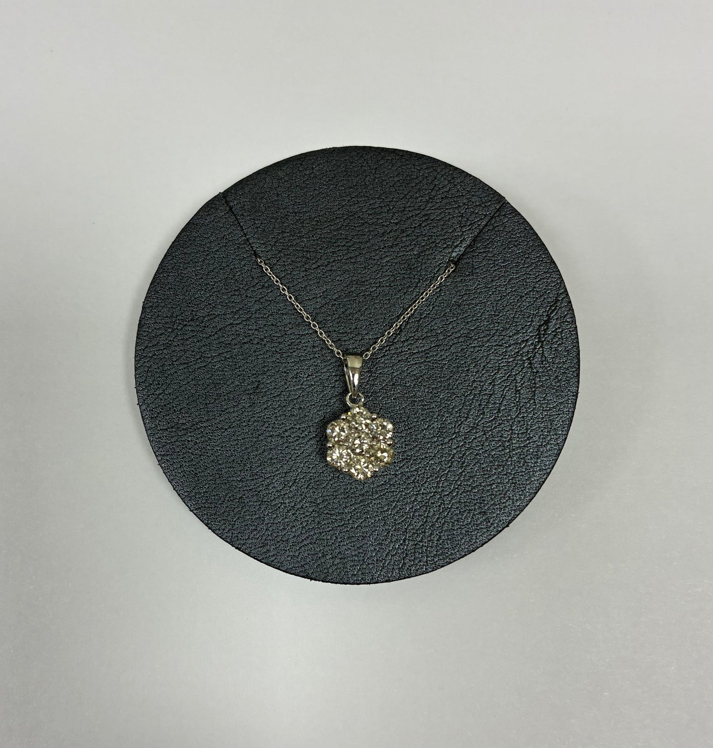 1ct Diamond Flower pendant in 14k white gold