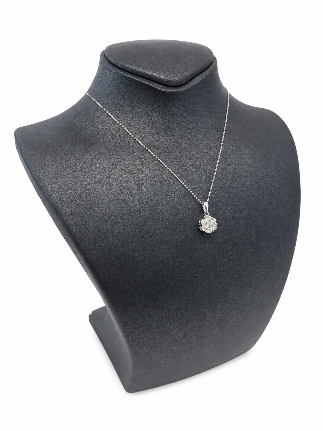 1ct Diamond Flower pendant in 14k white gold