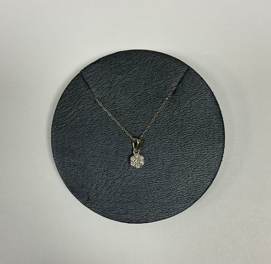 0.15ct Diamond Flower pendant in 14k White Gold