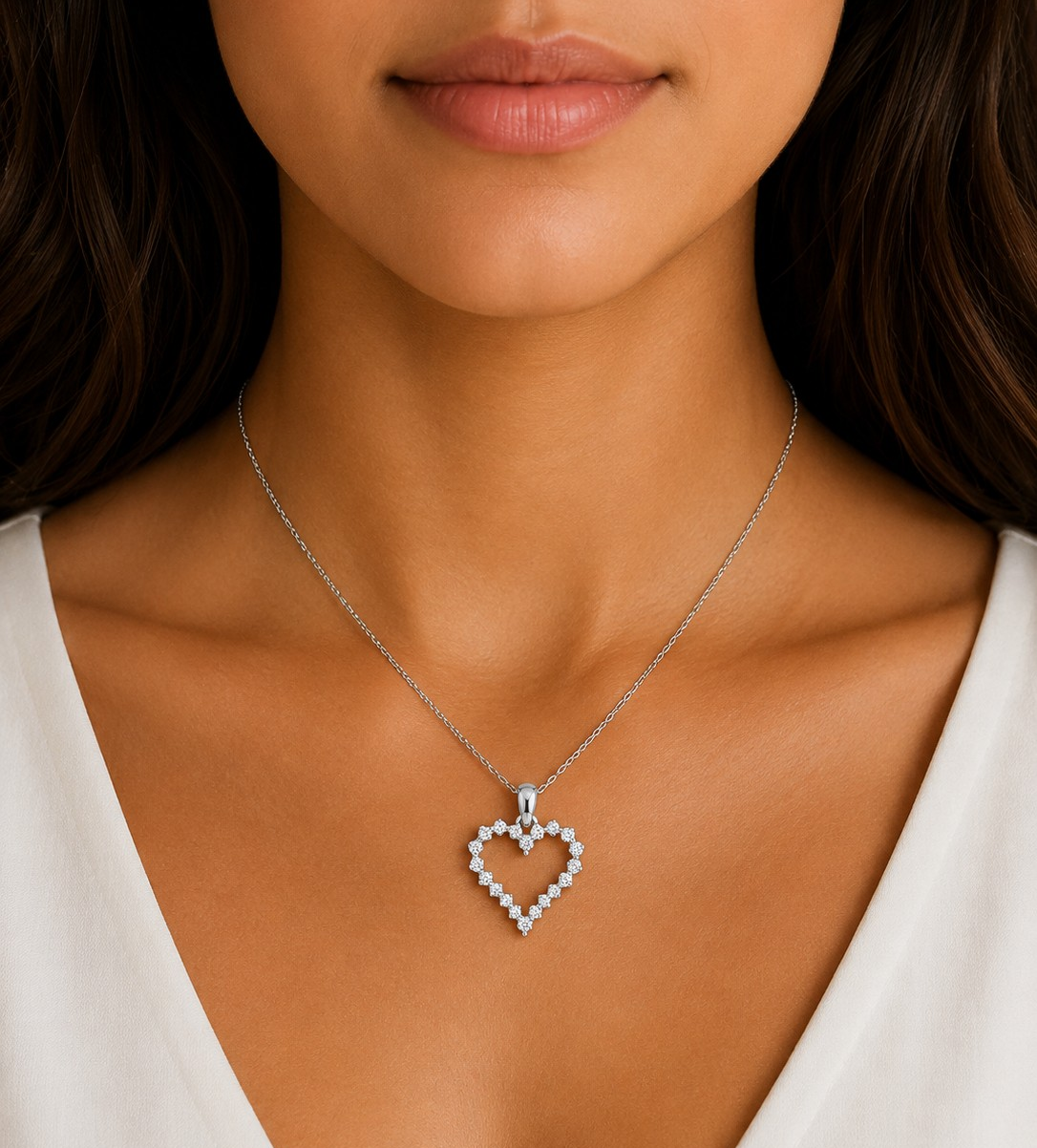Heart shaped 0.5ct Diamond Pendant in 10k White Gold