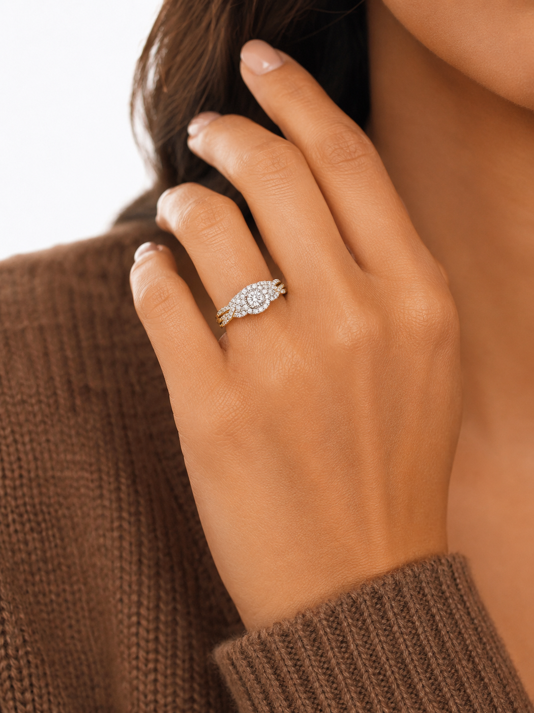 White Prong Halo Twist Bridal Ring Set