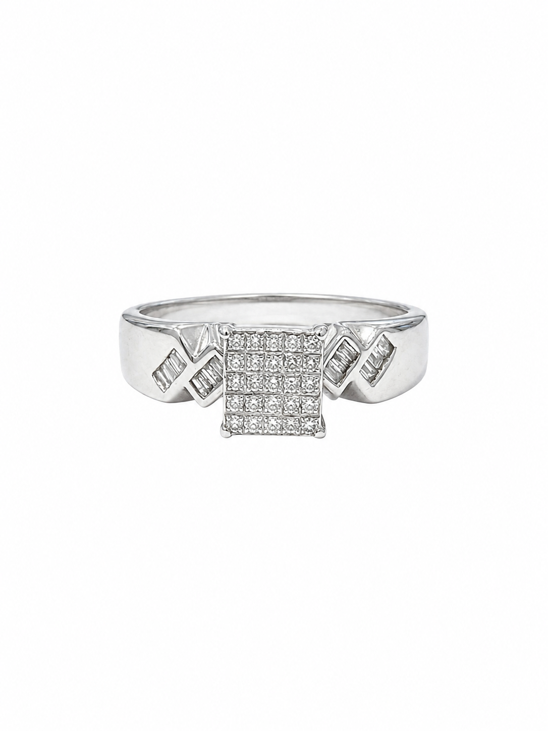 Diamond Square Cluster Ring